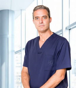 director médico de Clínica FG Dr. Franco Góngora, cirujano plástico especialista en mama y blefaroplastia